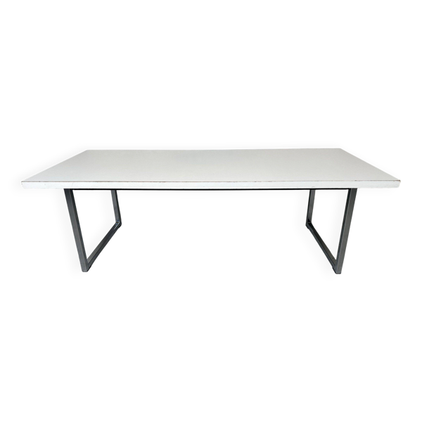 Table en formica vintage – étroite — Beyit