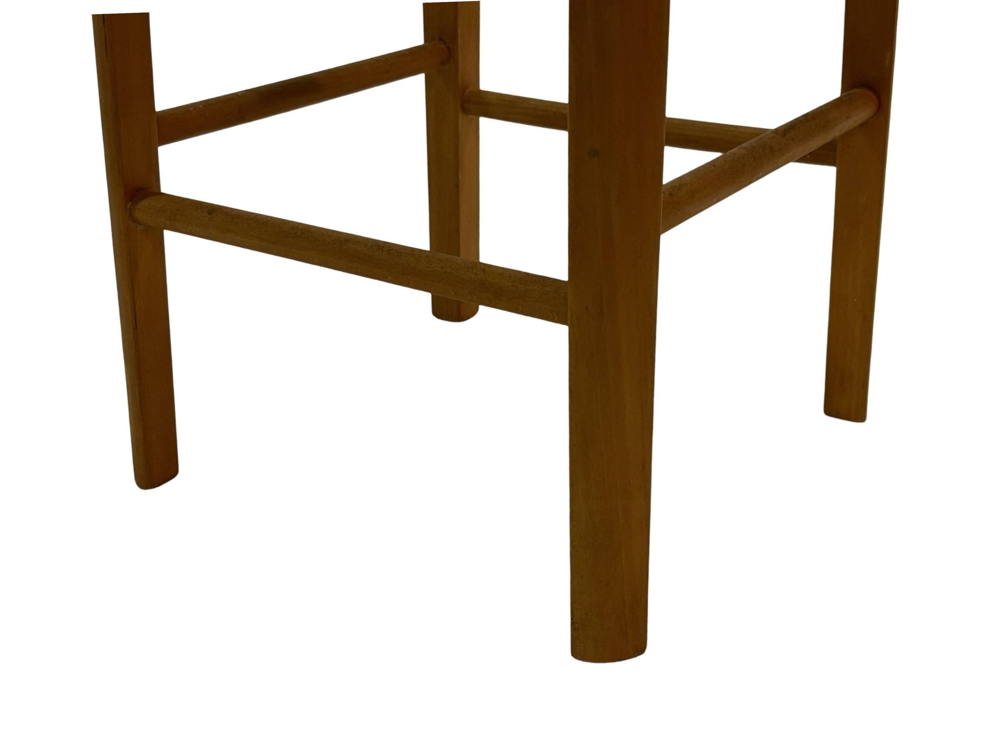 Tabouret vintage années 60 en chêne avec assise tressée