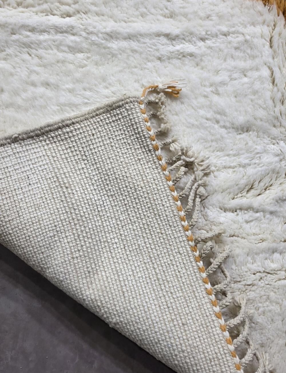 Contemporary Berber Rug - 254 x 196 cm