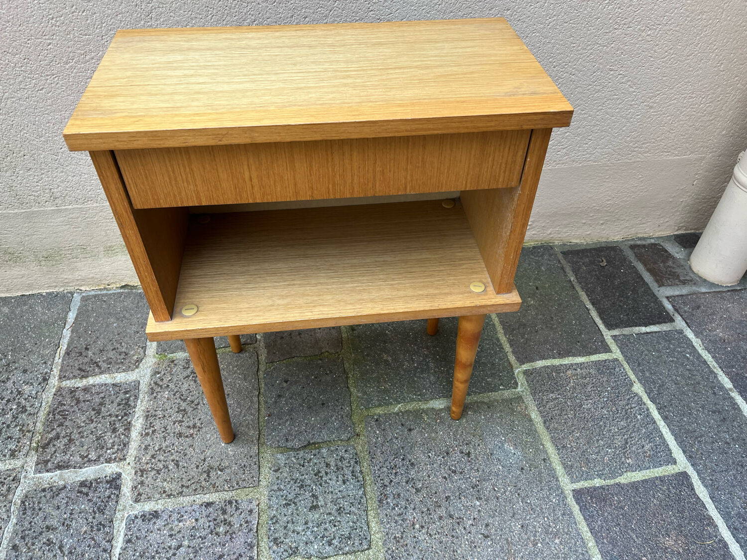 Bedside table