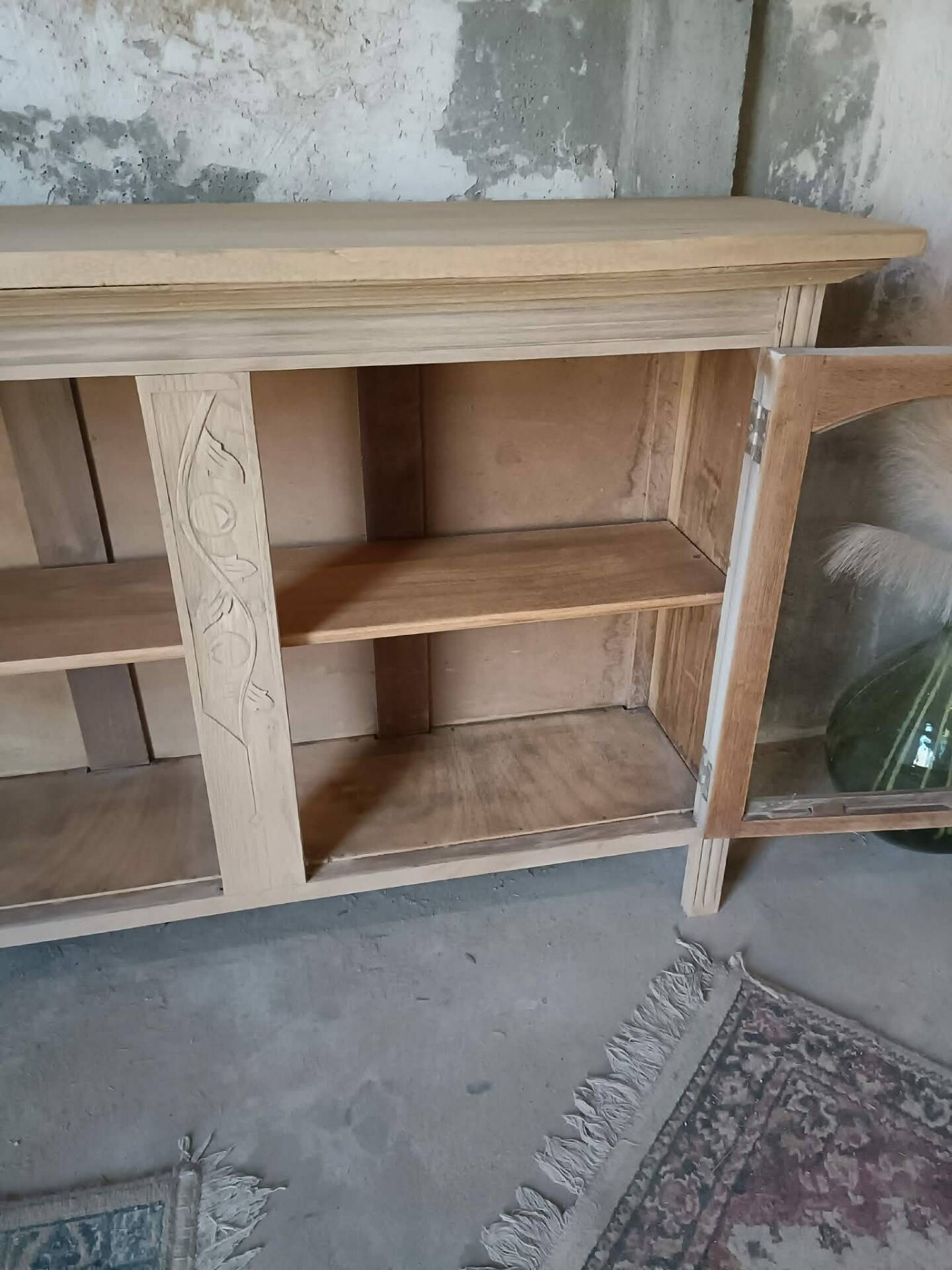Buffet vitrine 