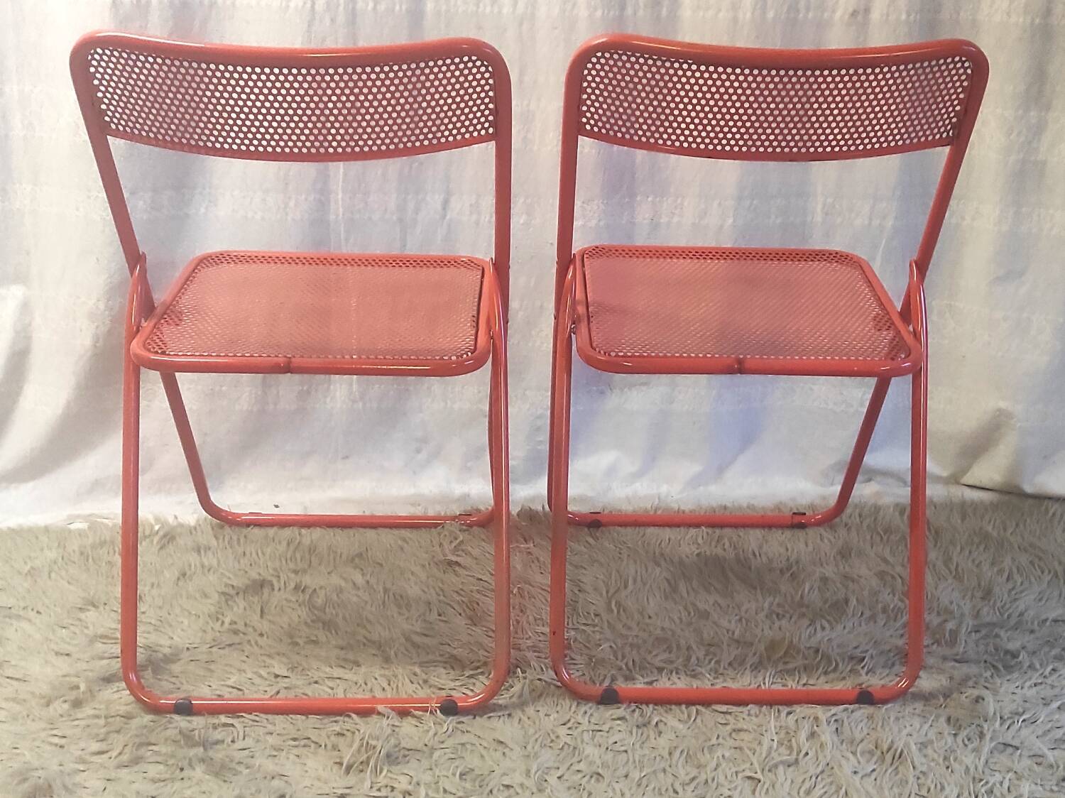 Orange metal folding chairs (set of 2) - 70s/80s