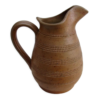 Sandstone pitcher