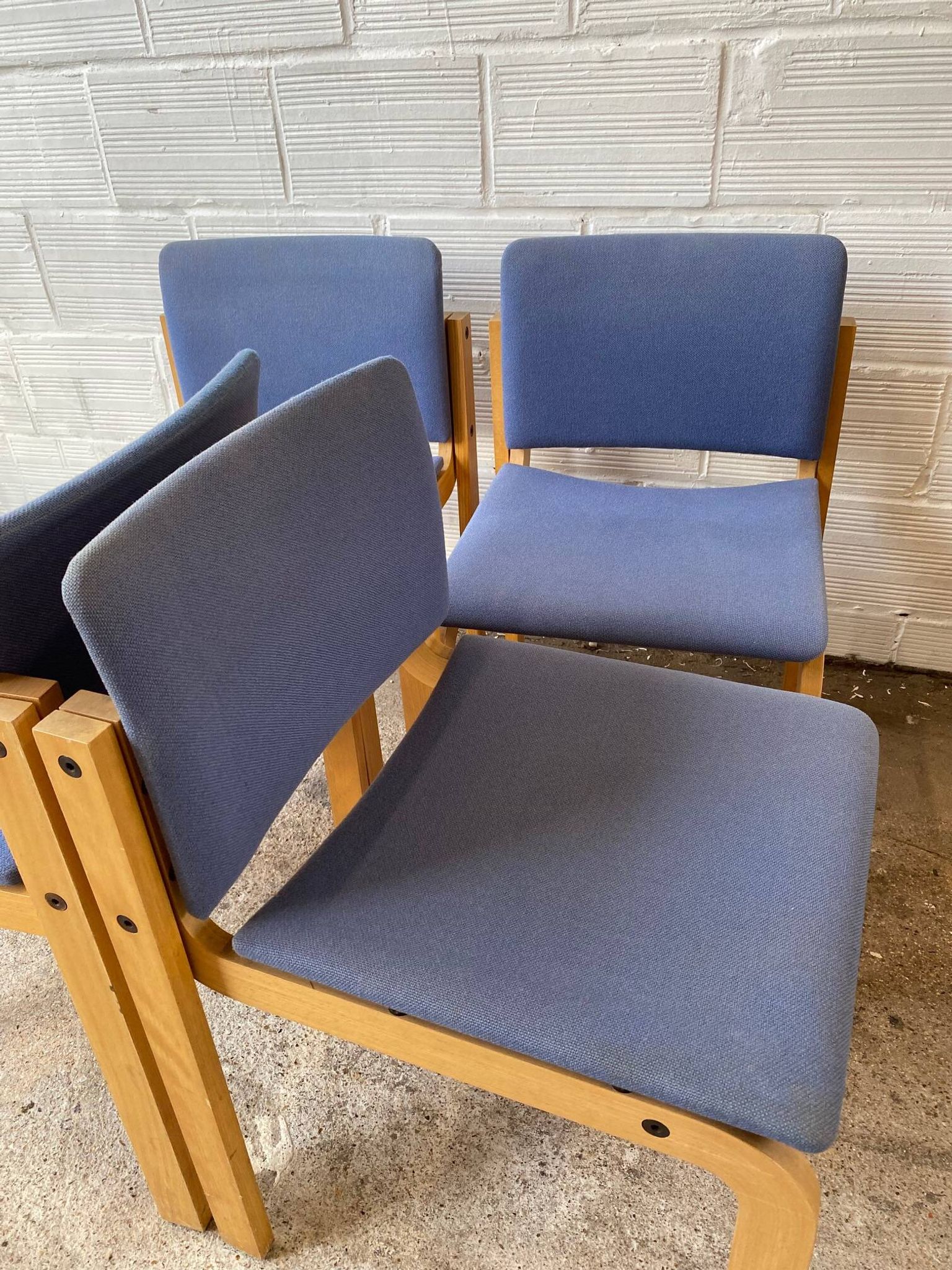 Suite 4 chaises scandinaves Fritz Hansen