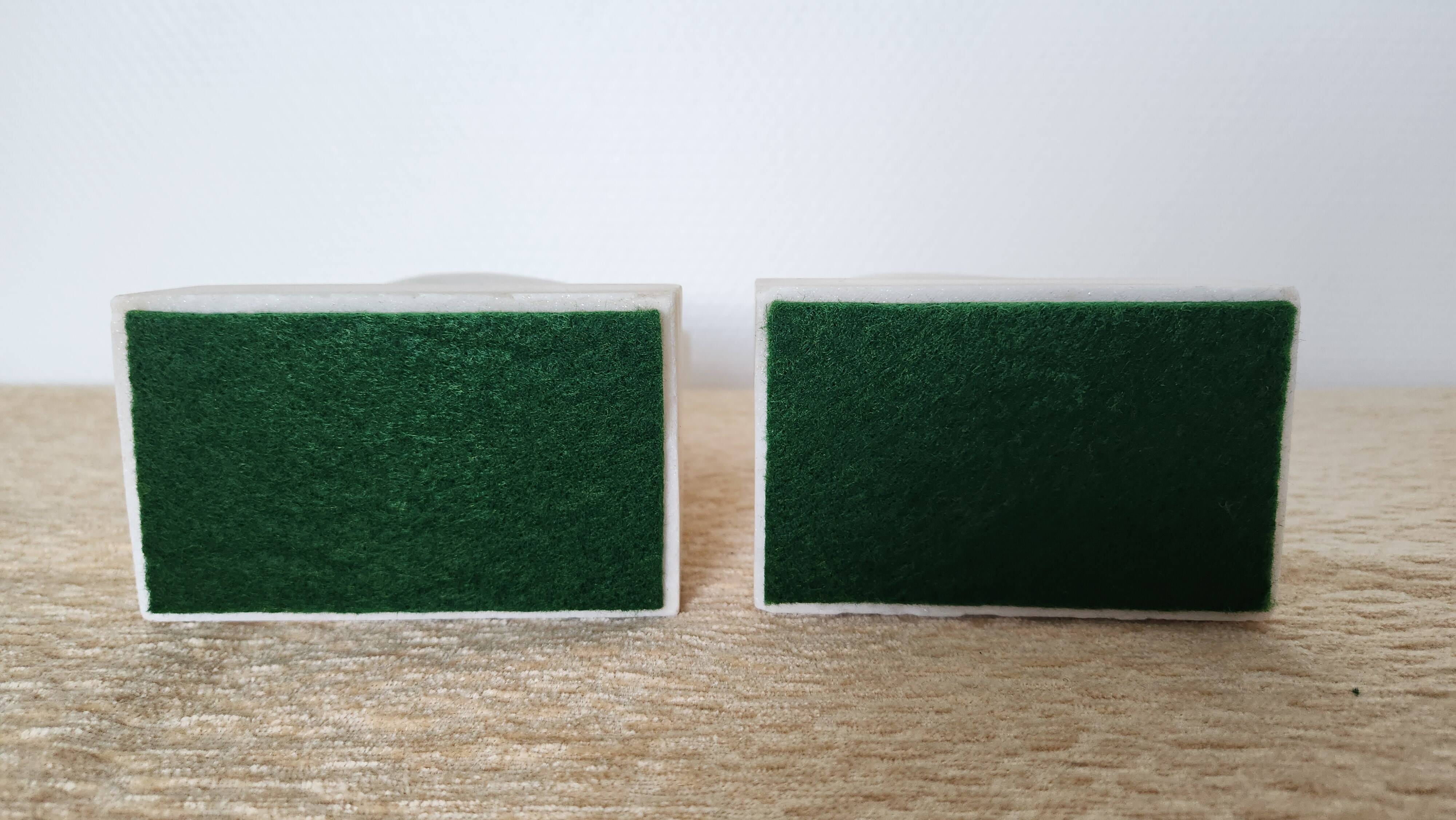 Pair of modernist bookends in white alabaster – 1970s/80s design