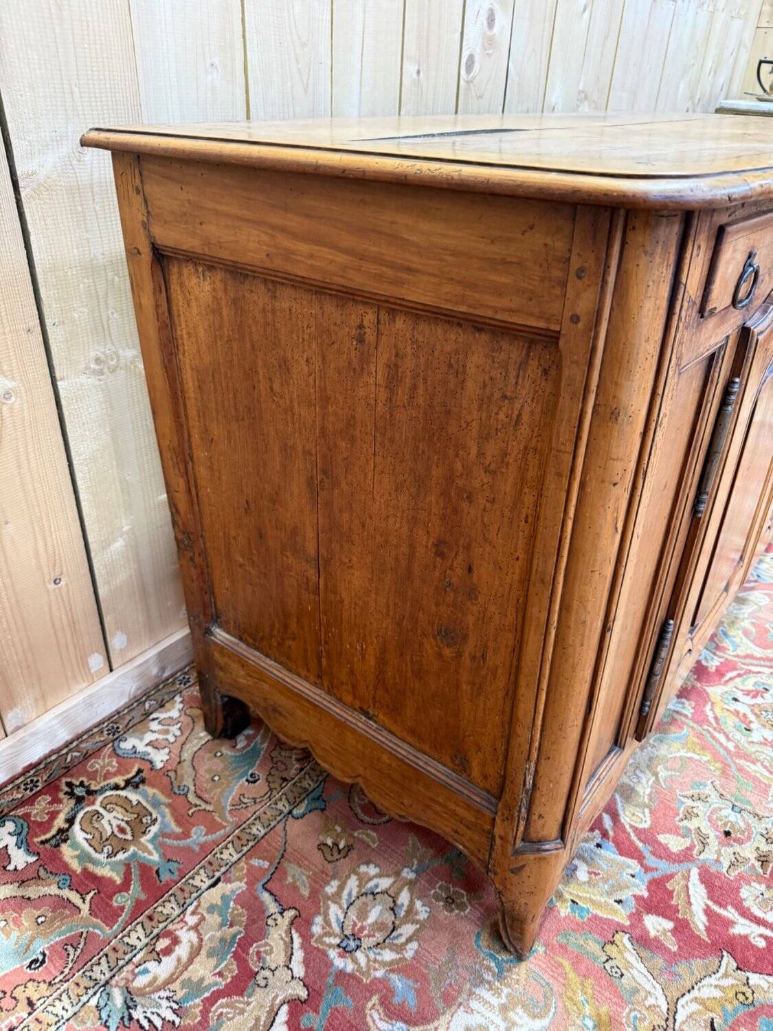Louis XV provincial buffet – Fruitwood – 18th century