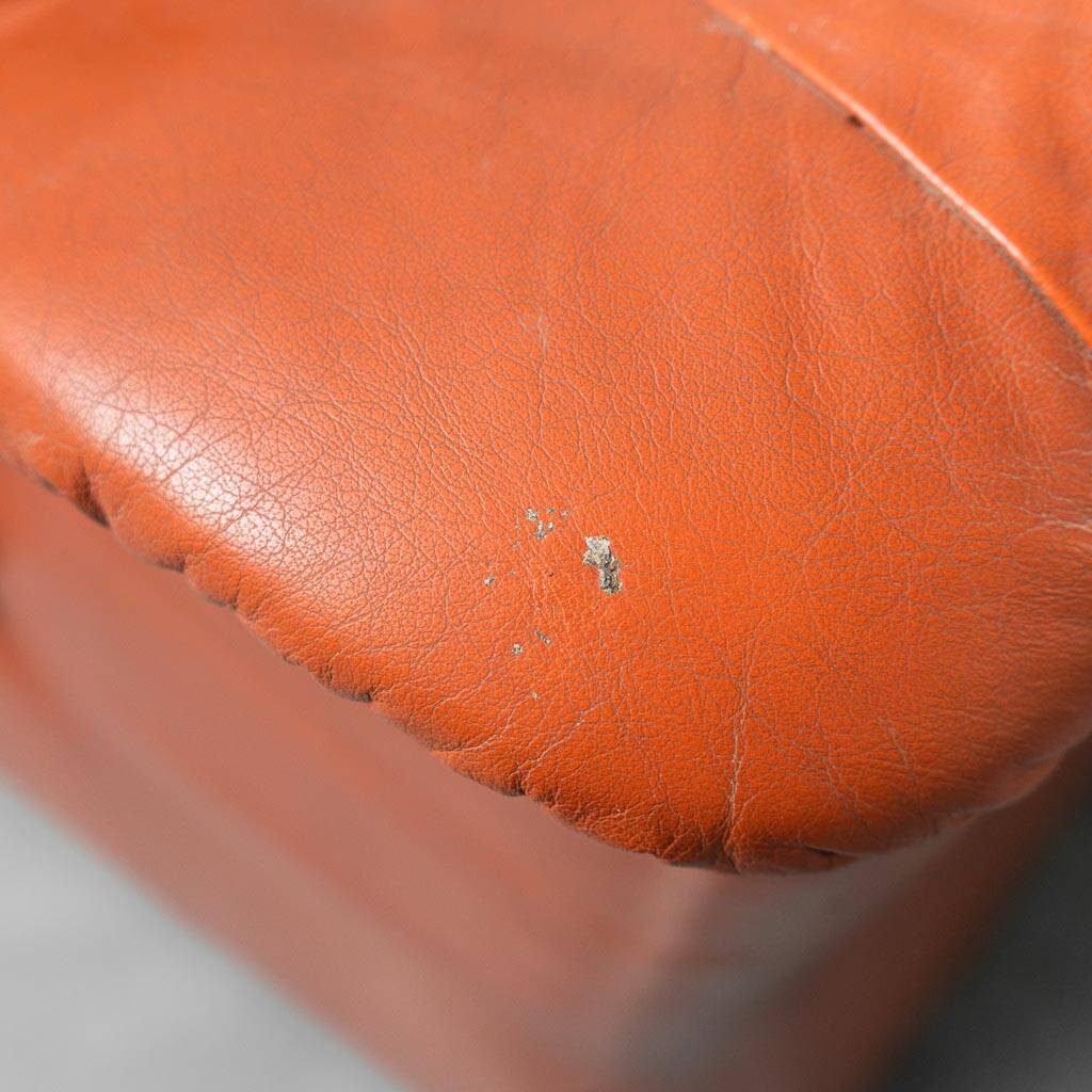 COPPIA DI POLTRONE VINTAGE IN PELLE ARANCIO ANNI ’70 MODERNARIATO