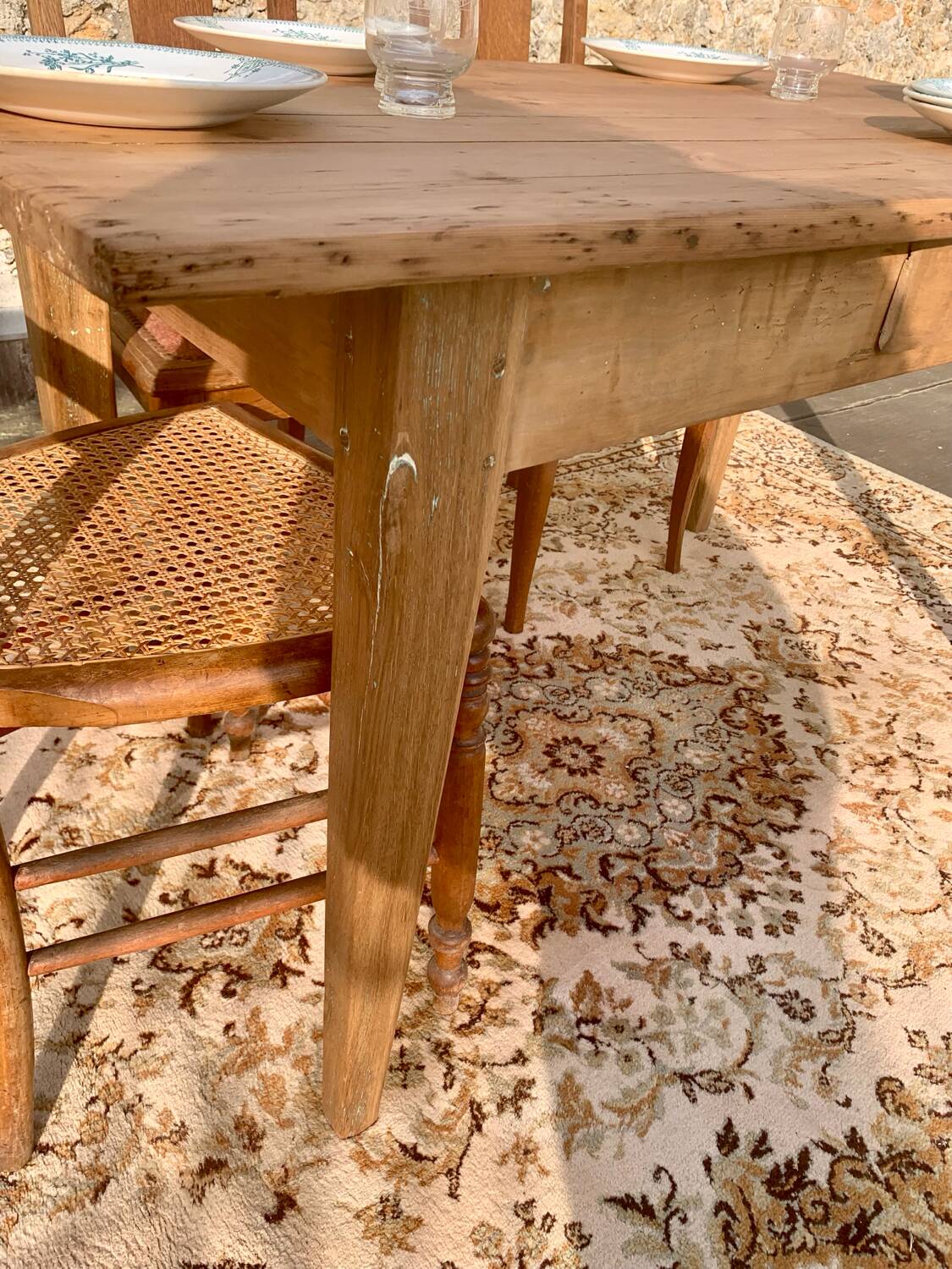 Farm table