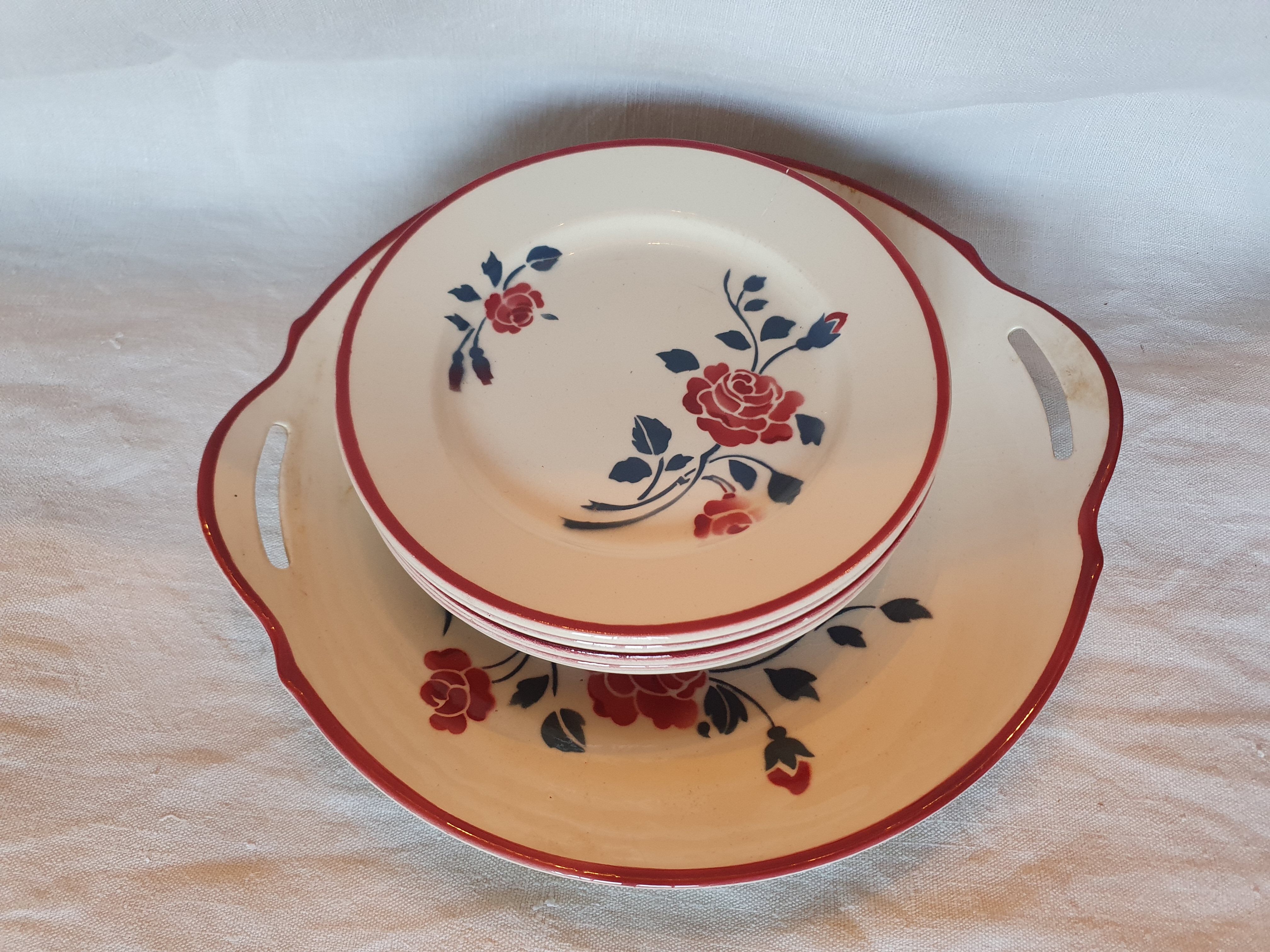 Service a gâteau en faience à decor floral