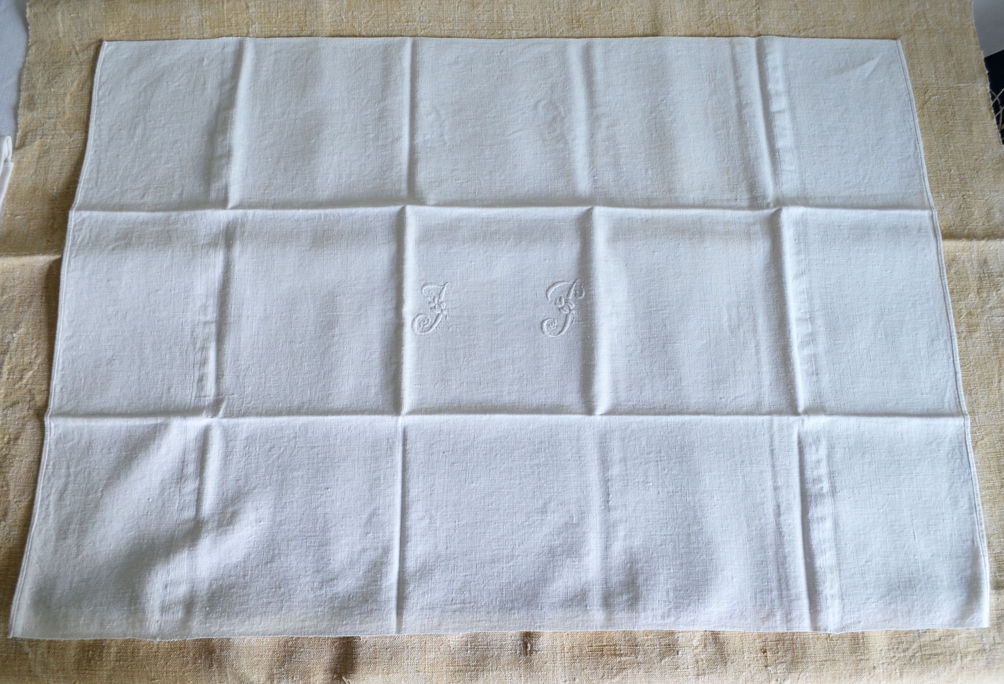 4 antique napkins embroidered