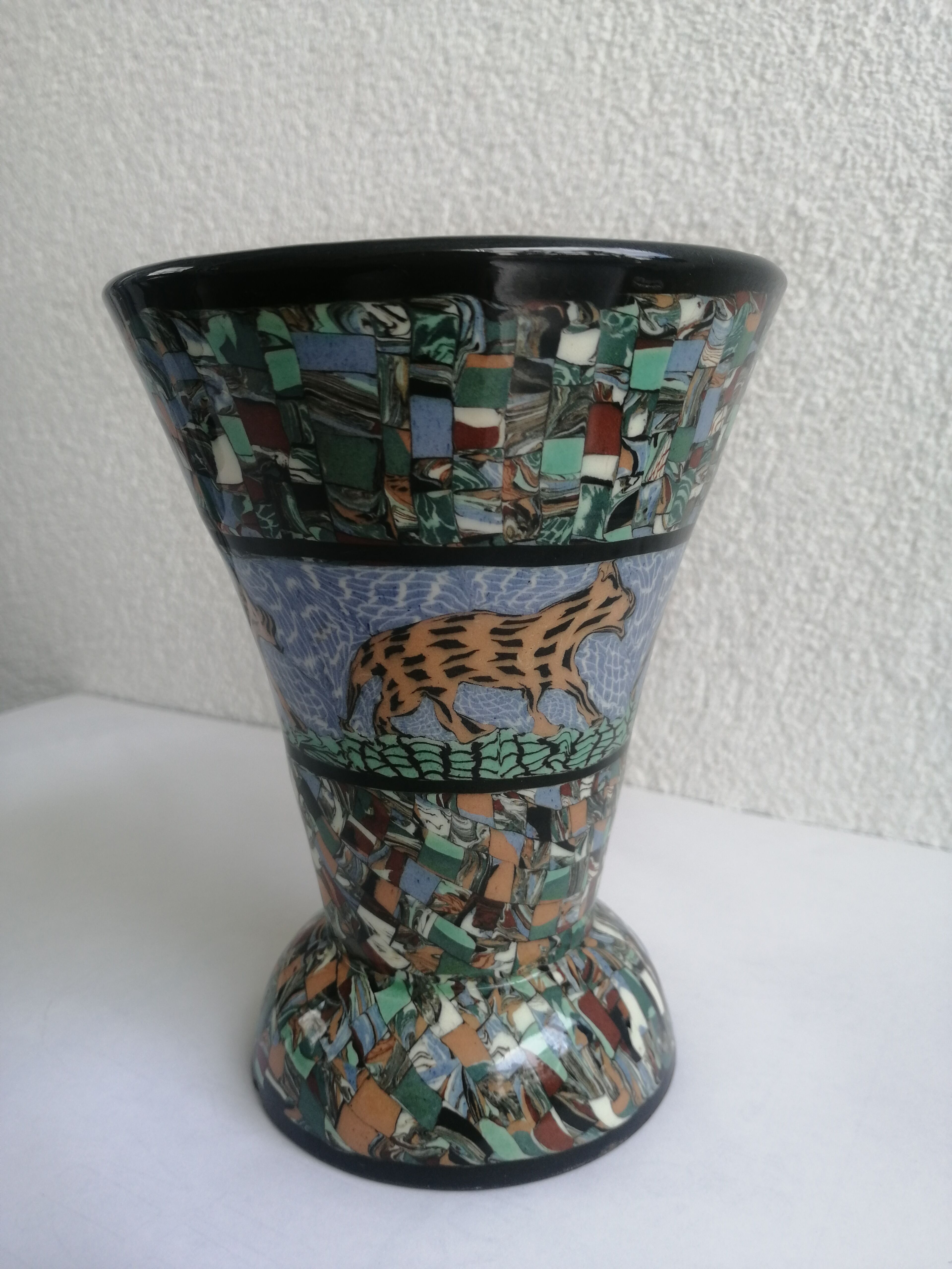 Vase Gerbino decorations wolves