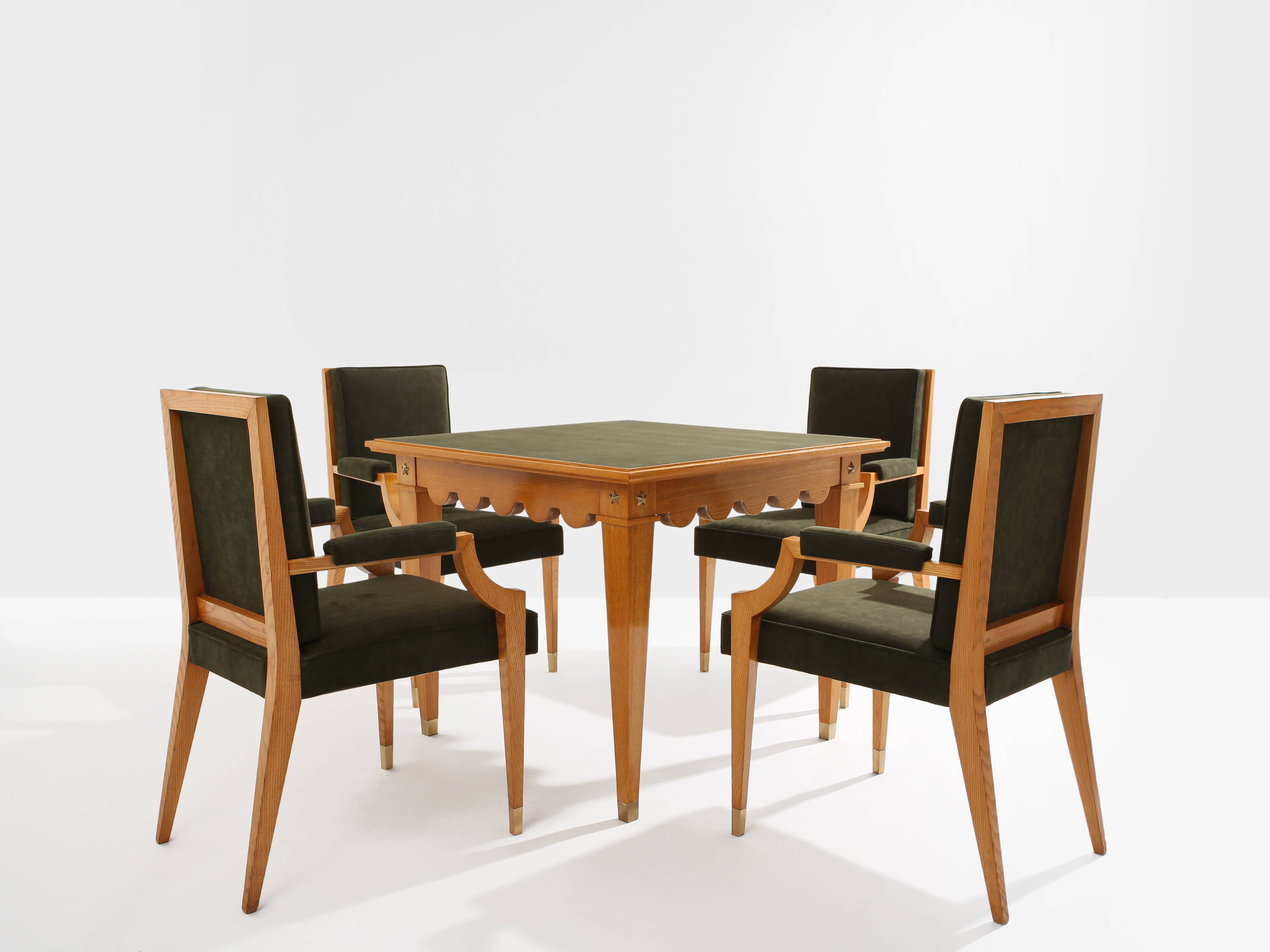 Set de fauteuils en frêne Néoclassiques d’André Arbus 1940