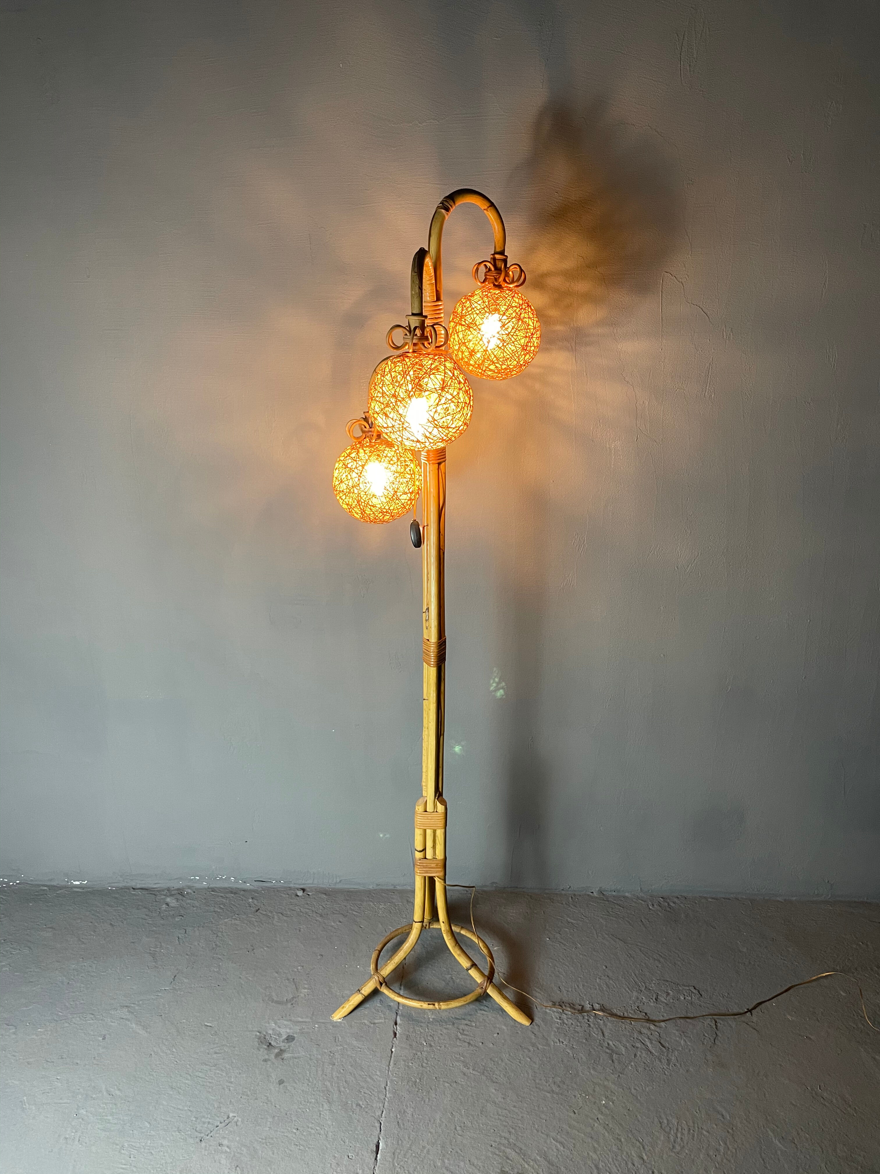 Rattan floor lamp 3 fires 50s