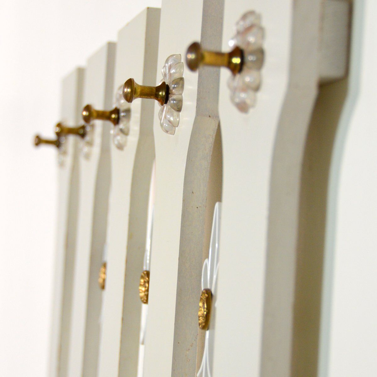 Vintage entrance cloakroom