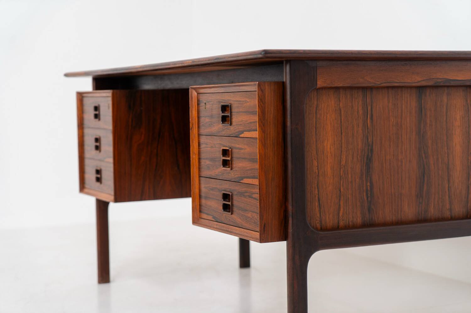 Bureau en palissandre par Edmund Brouer pour Brouer Møbelfabrik