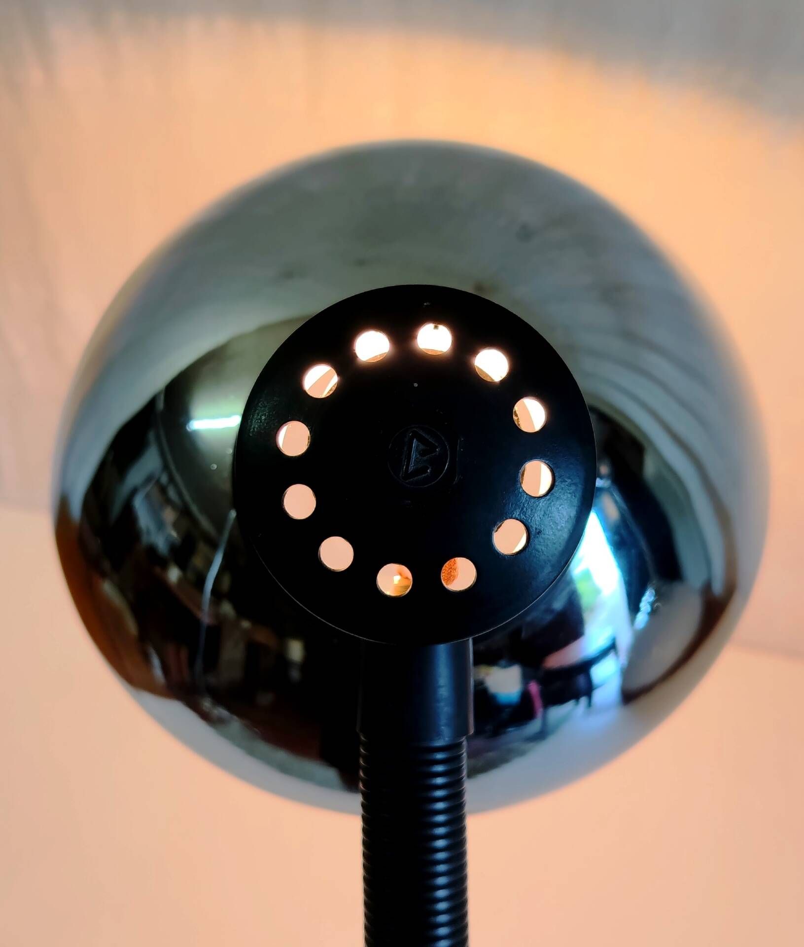 Lampe à poser articulée par Aluminor (France) - mid. XXeme