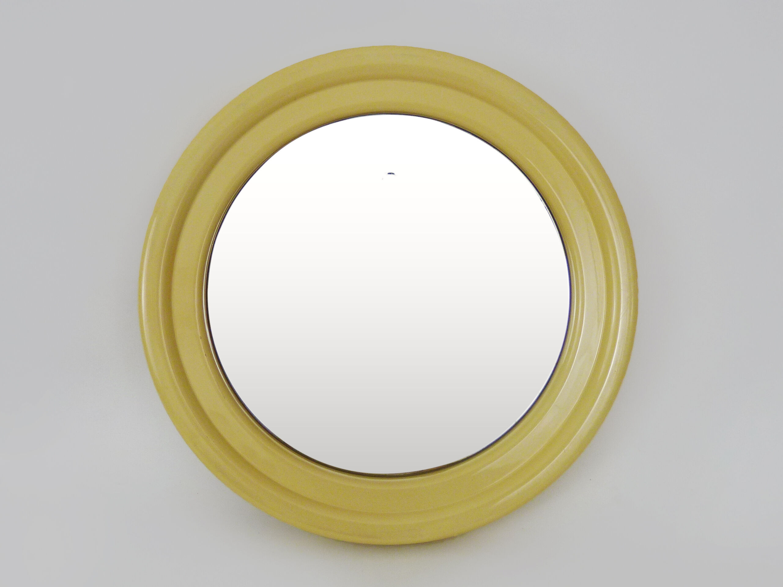 Vintage beige round mirror, Cattaneo Italy Year 70