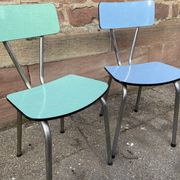 2 chaises en formica dépareillées mid century vintage 1960