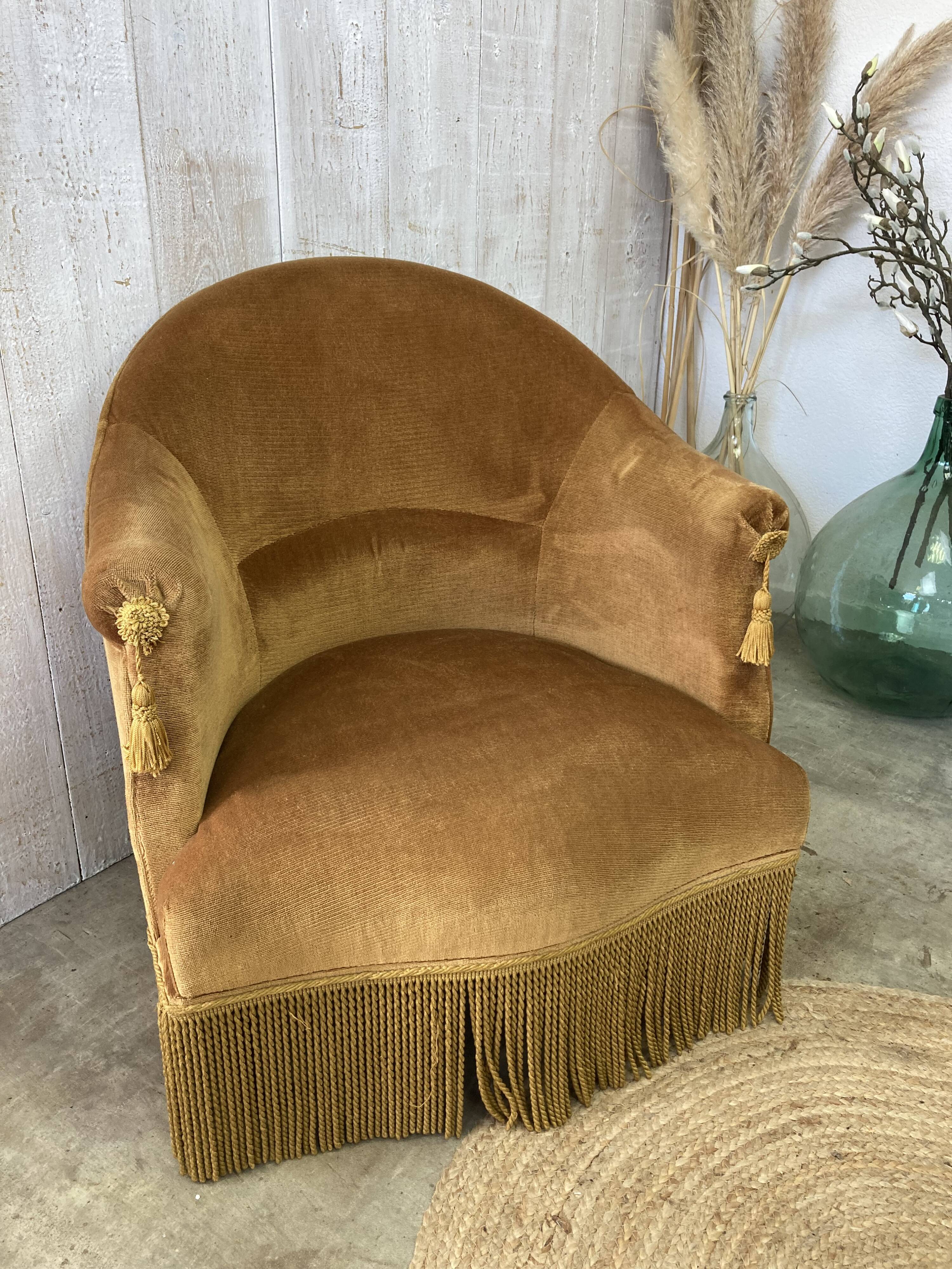 Vintage toad armchair