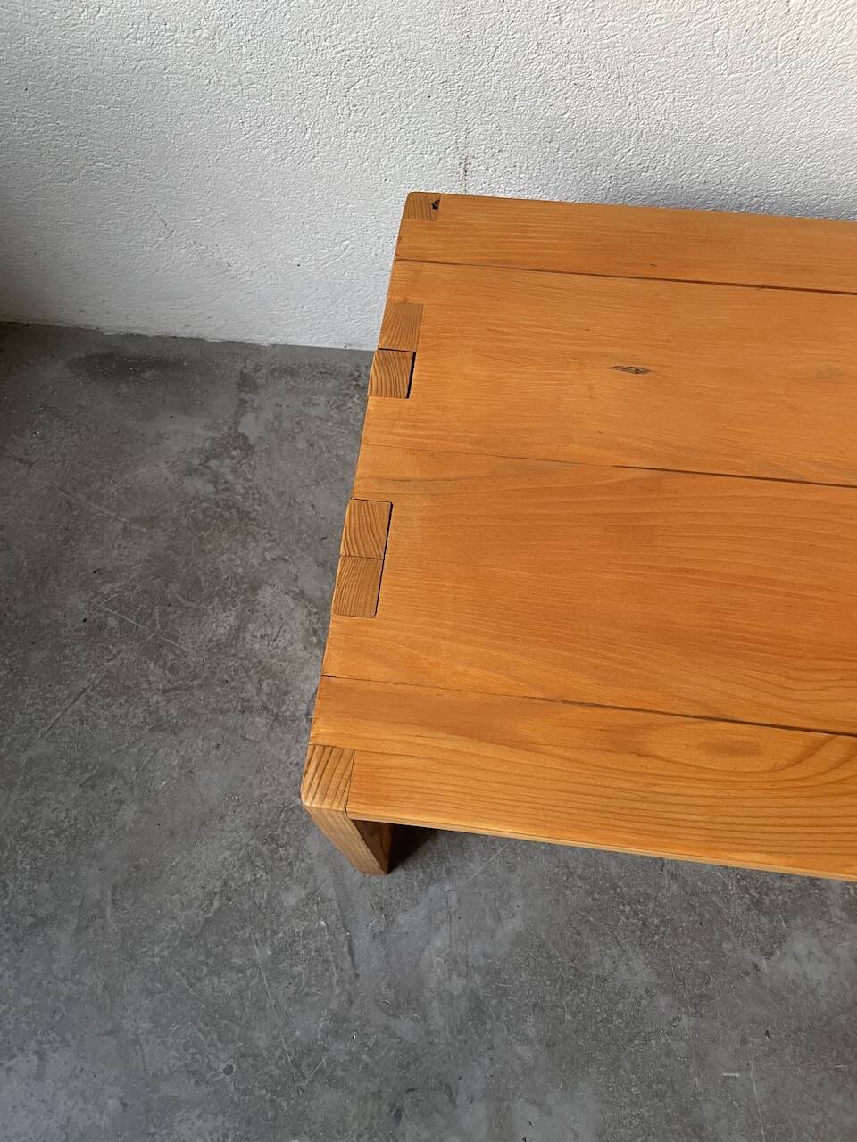 Maison Regain pine coffee table