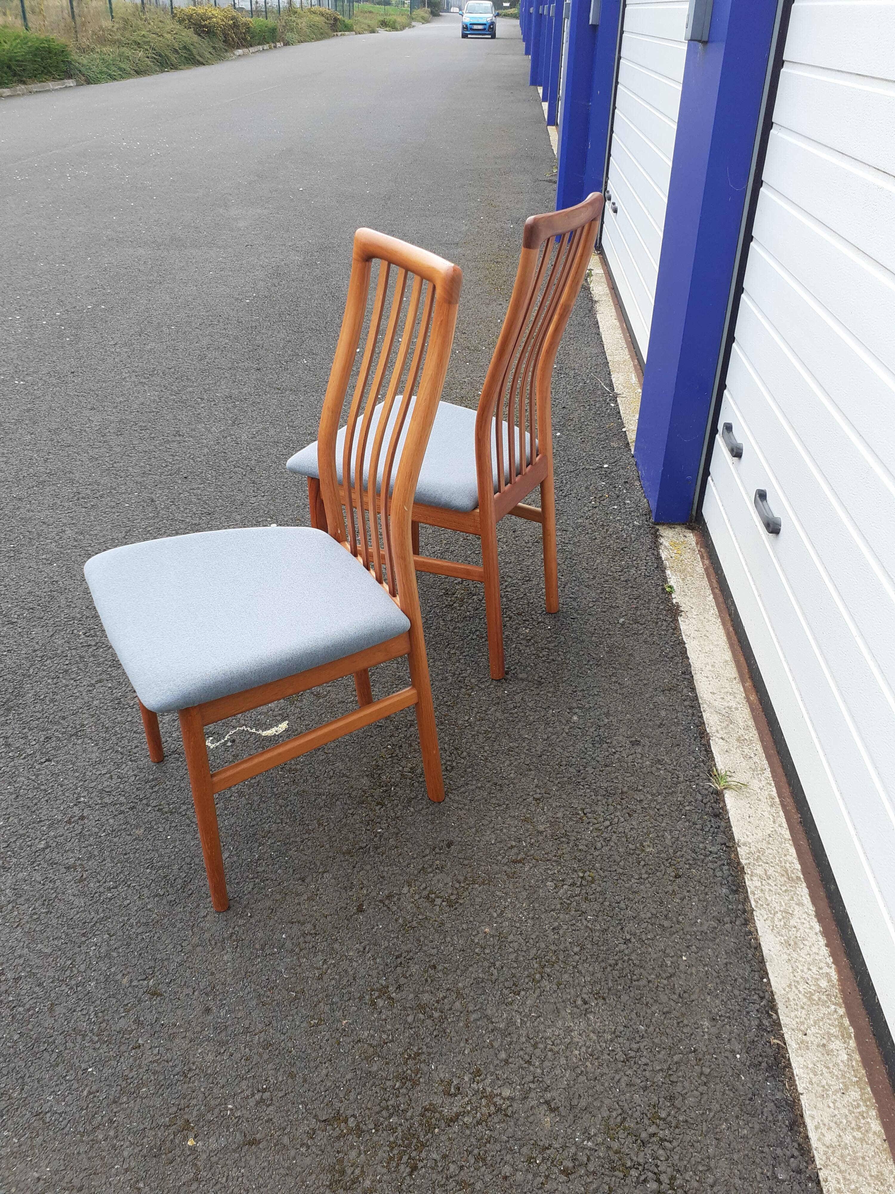 Pair of scandinavian chairs teak