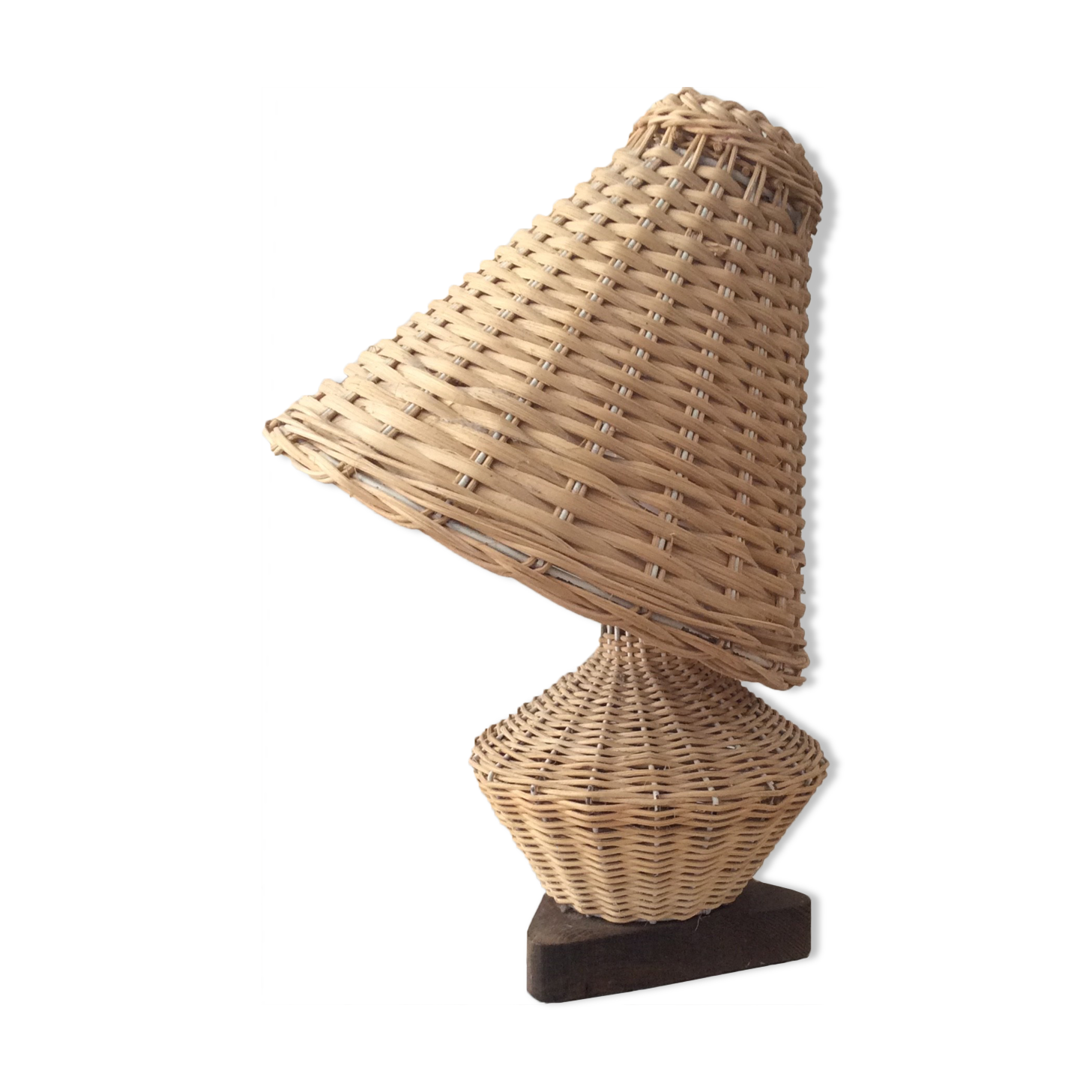 Vintage lamp from the 50s- 60s in rattan
