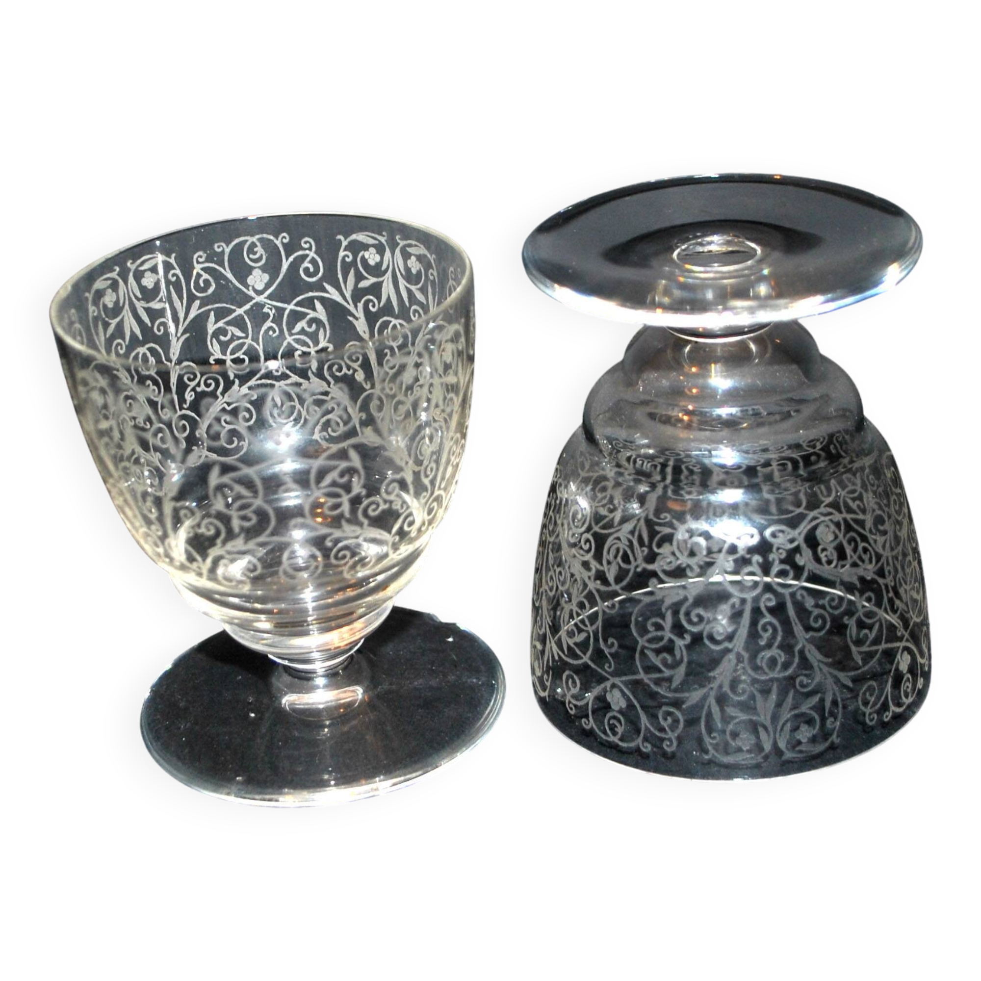 Set of 2 lulli crystal liqueur glasses signed baccarat art déco arabesque