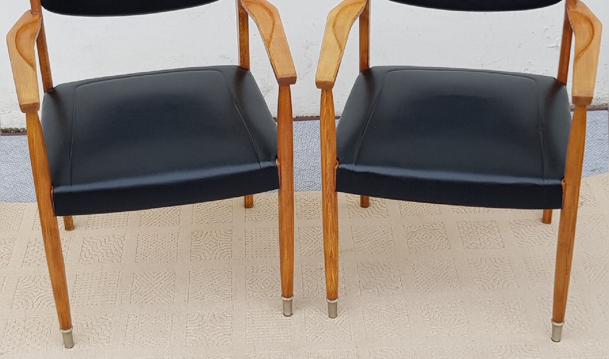 Fauteuils simili cuir scandinave