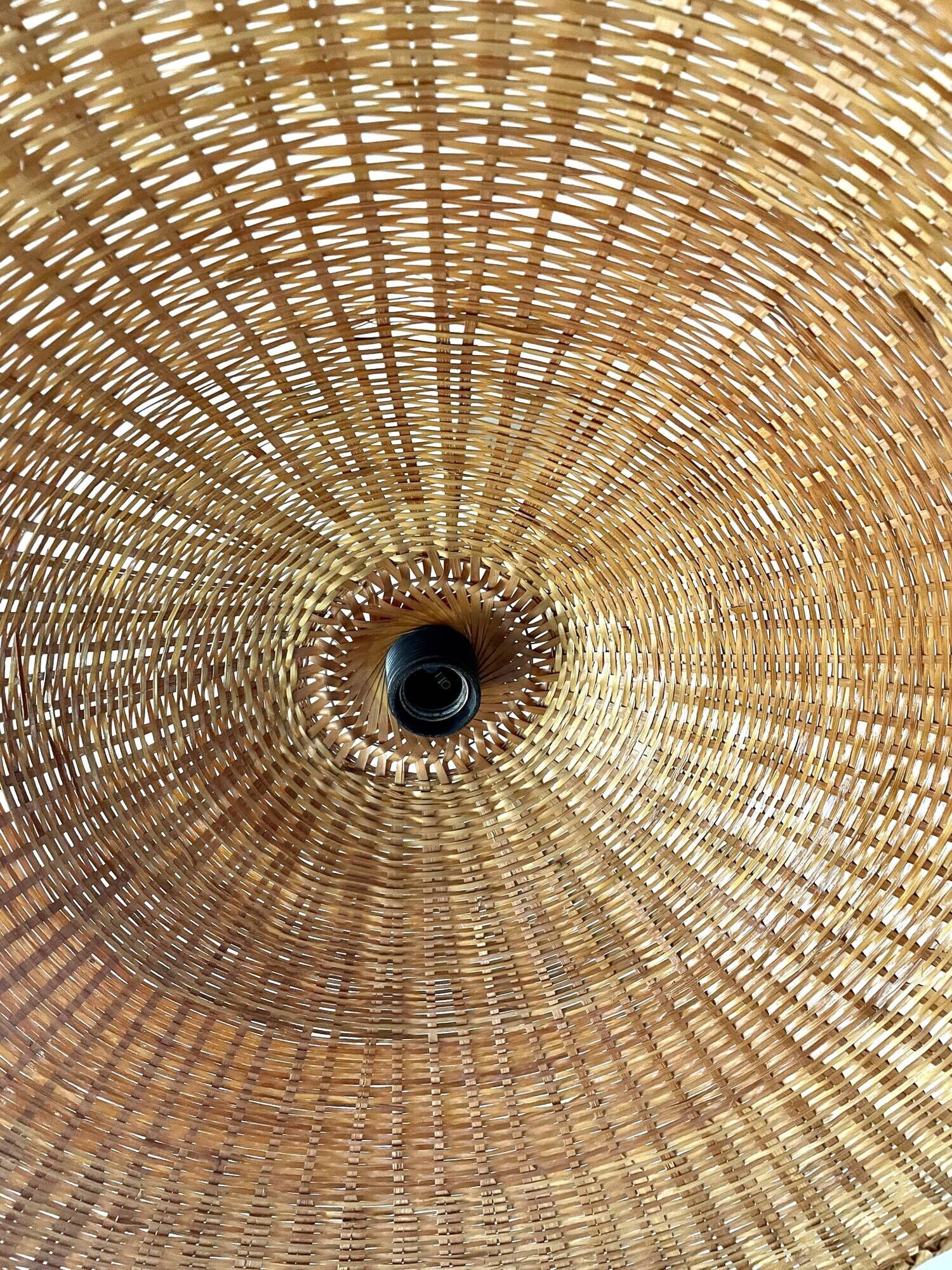 Large suspension in braided fibers 1970