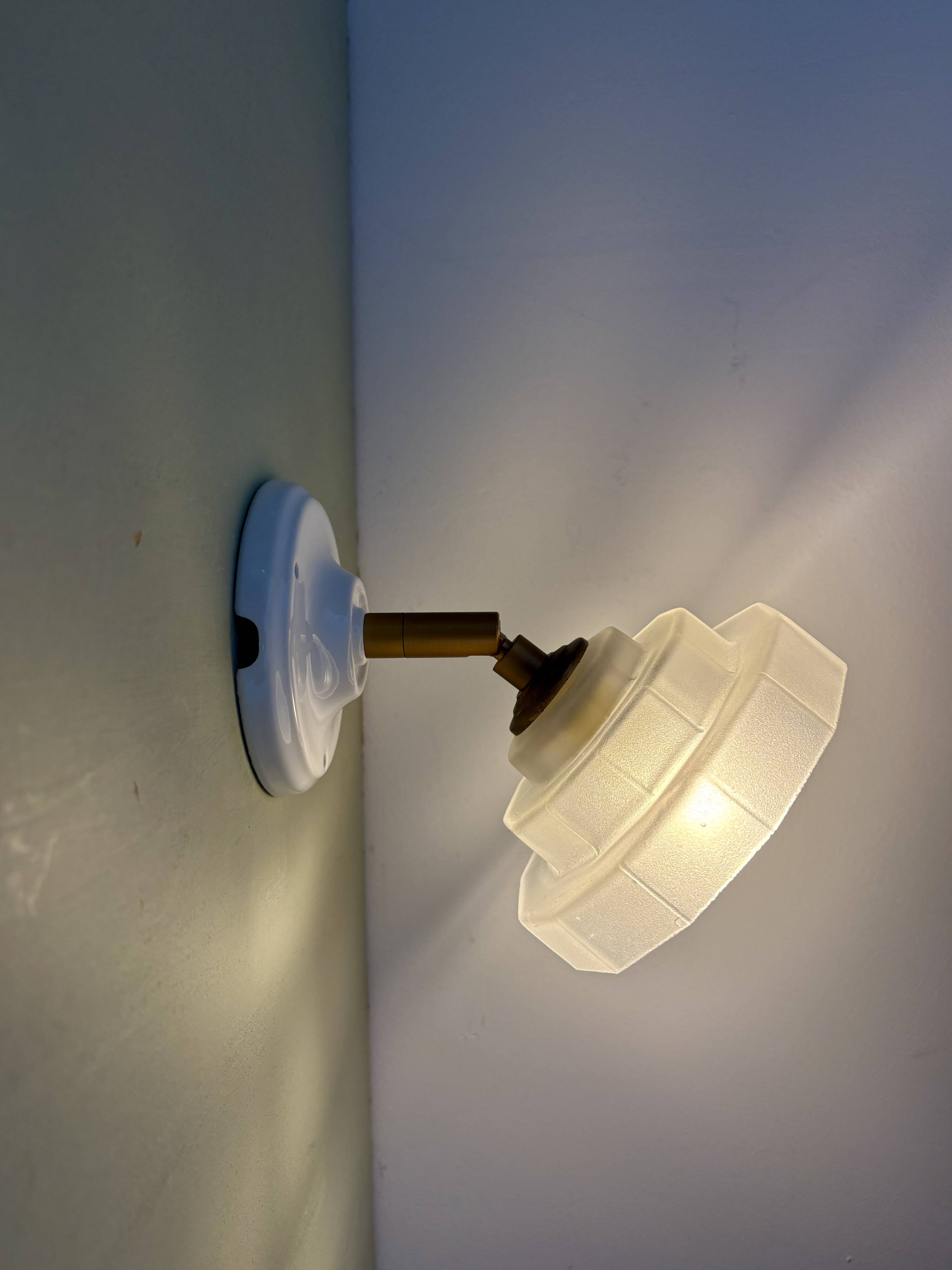 Vintage art deco frosted glass wall lamp with shade