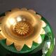 Coupelle en cristal vert et laiton doré par Cristal & Bronze Paris
