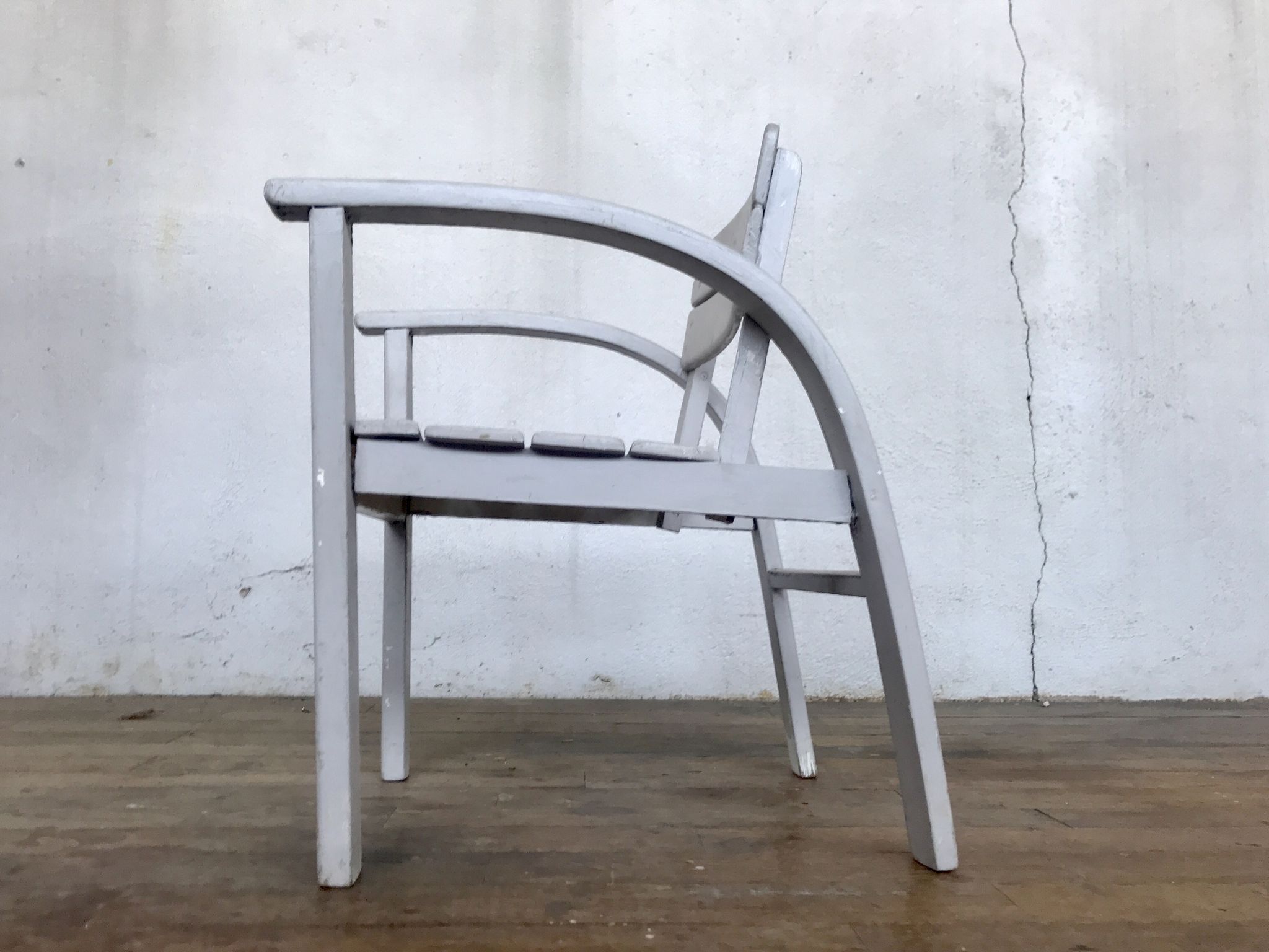 Fauteuil vintage pour enfant blanc gris clair 1950