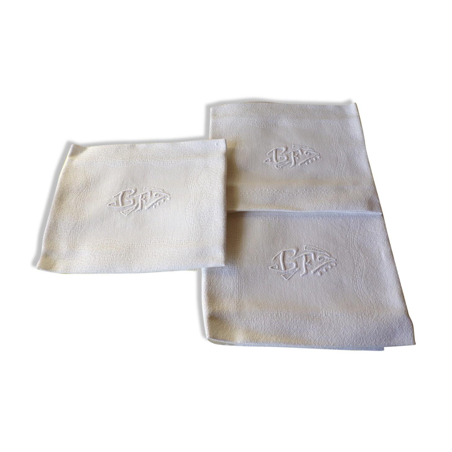 Lot of 3 towels monograms "GF"