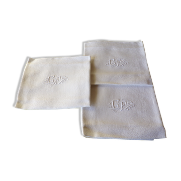 Lot de 3 serviettes monogrammes "GF"