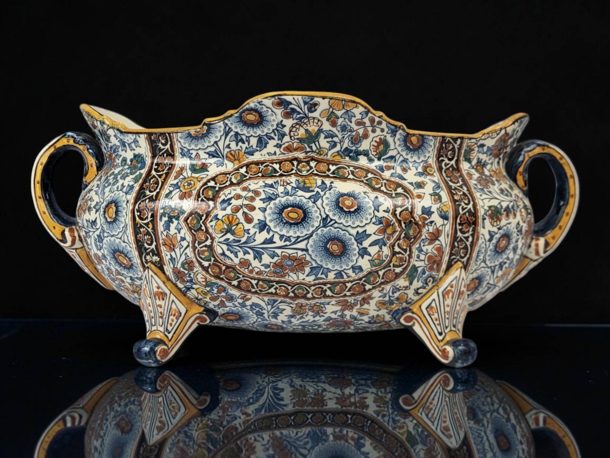 Jardinière en faience de Gien XIXeme decor Persan