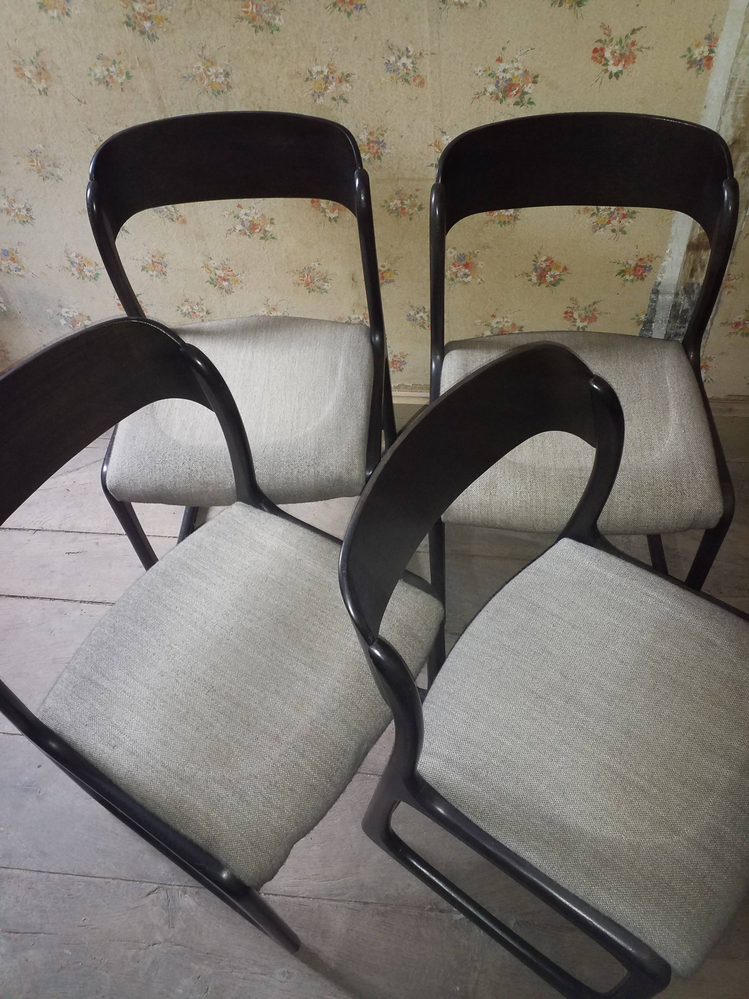 Set de 4 chaises Baumann traineau
