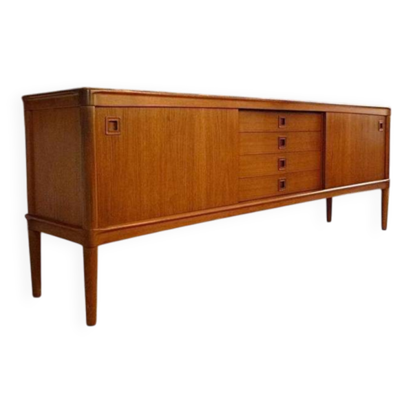Buffet en teck danois moderne du milieu du siècle par Henry W. Klein pour Bramin années 1960.