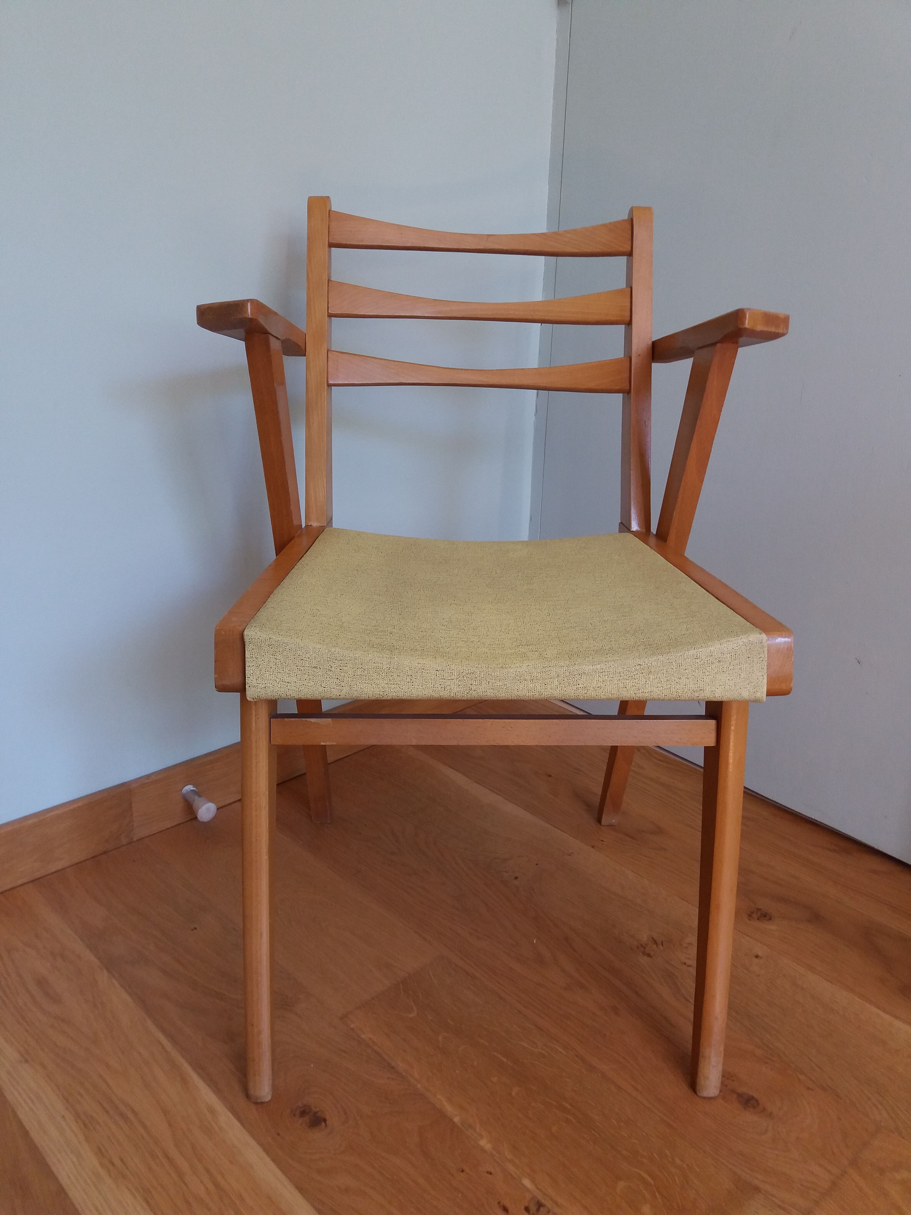 Bridge chair with armrests Scandinavian style yellow skaï