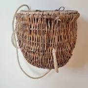 Vintage woven wicker fisherman's bag – Wall rattan basket