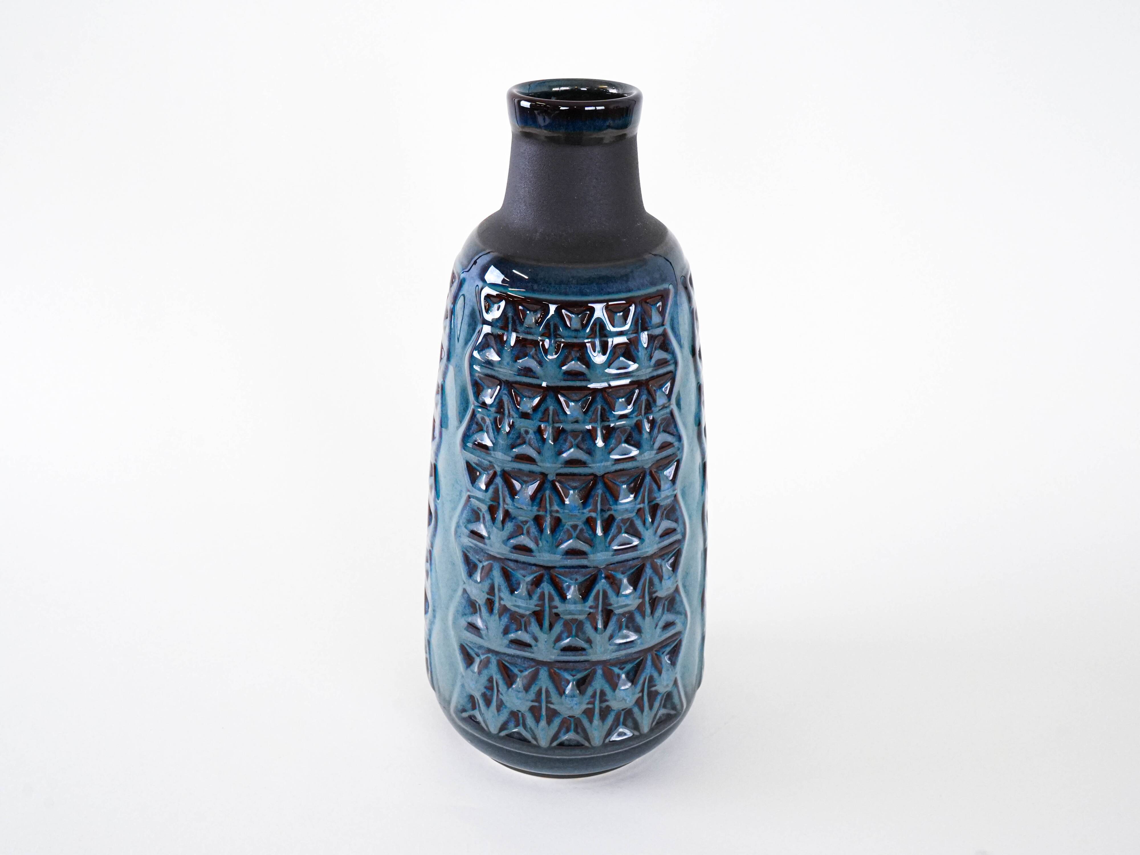 Ceramic vase, Danish design, 1960s, designer: Einar Johansen