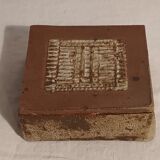 Sandstone box Barbara Delfosse, La Borne