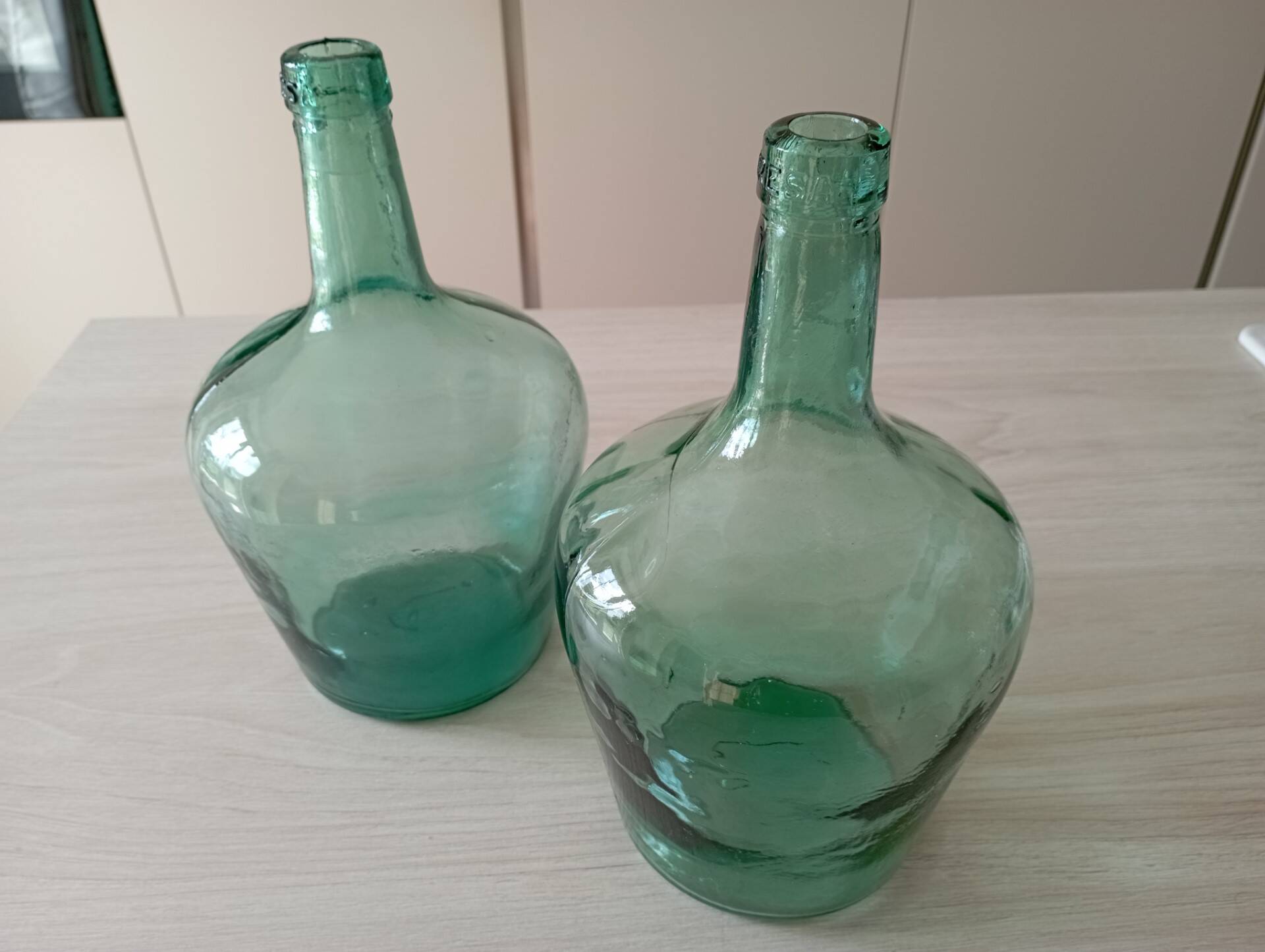Set of 2 demijohns
