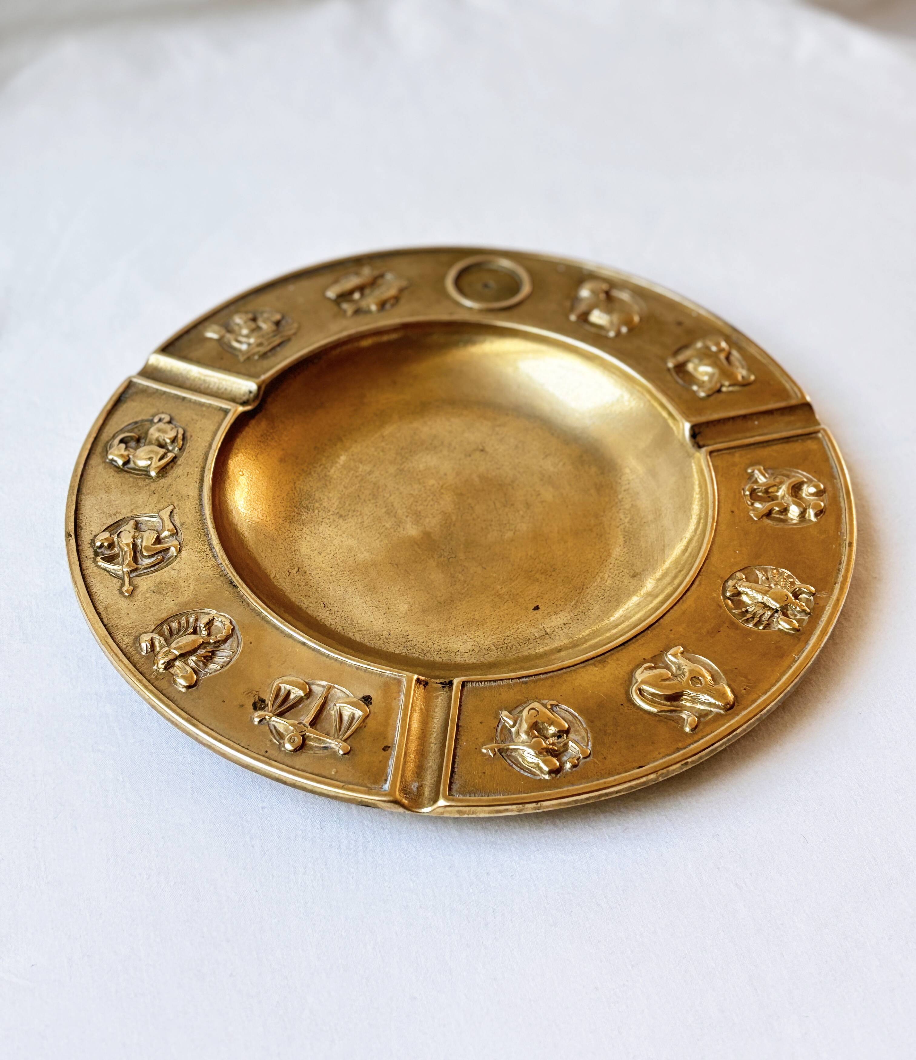 Cendrier en laiton astrologie