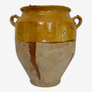 Varnished yellow confit pot, south-west of France. Conservation jar. XIXth