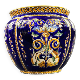 Cache-pot en faïence de Gien décor Renaissance italienne