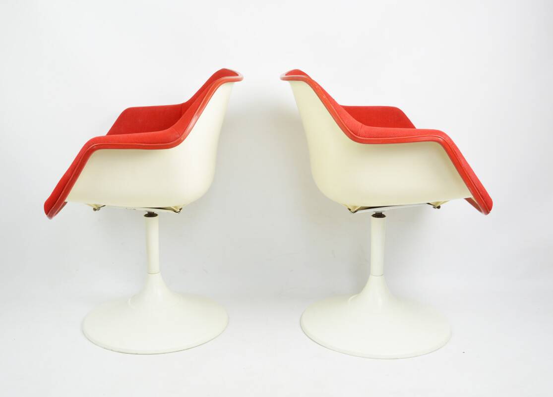 Paire de chaises conçues par R. Day pour Overman, Suède, années 1960.