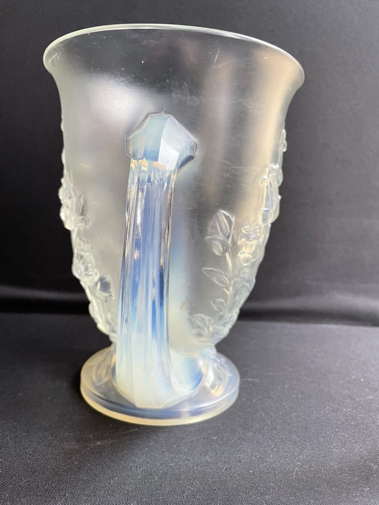 Large vase with 2 Art Deco handles signed Verlys