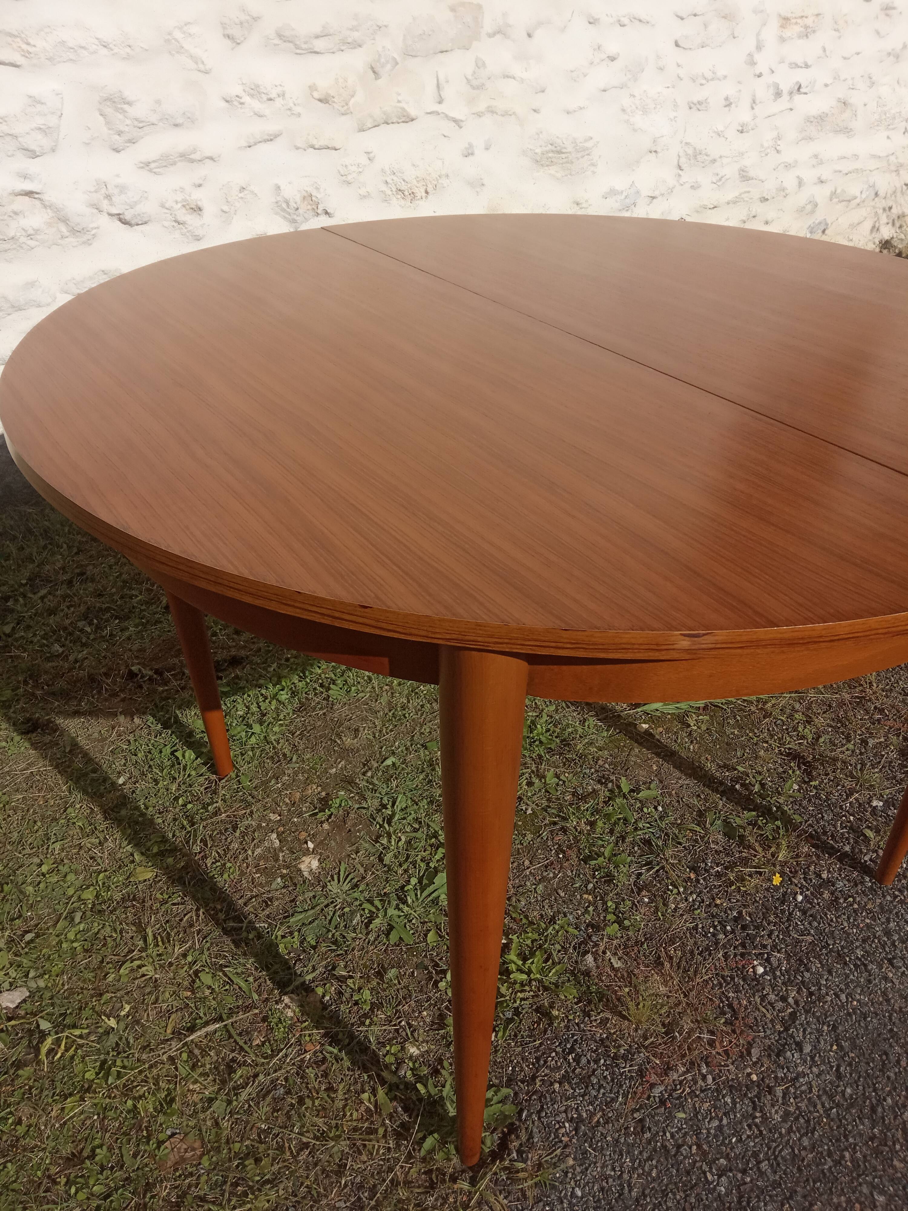 Table 50s 4/6 people