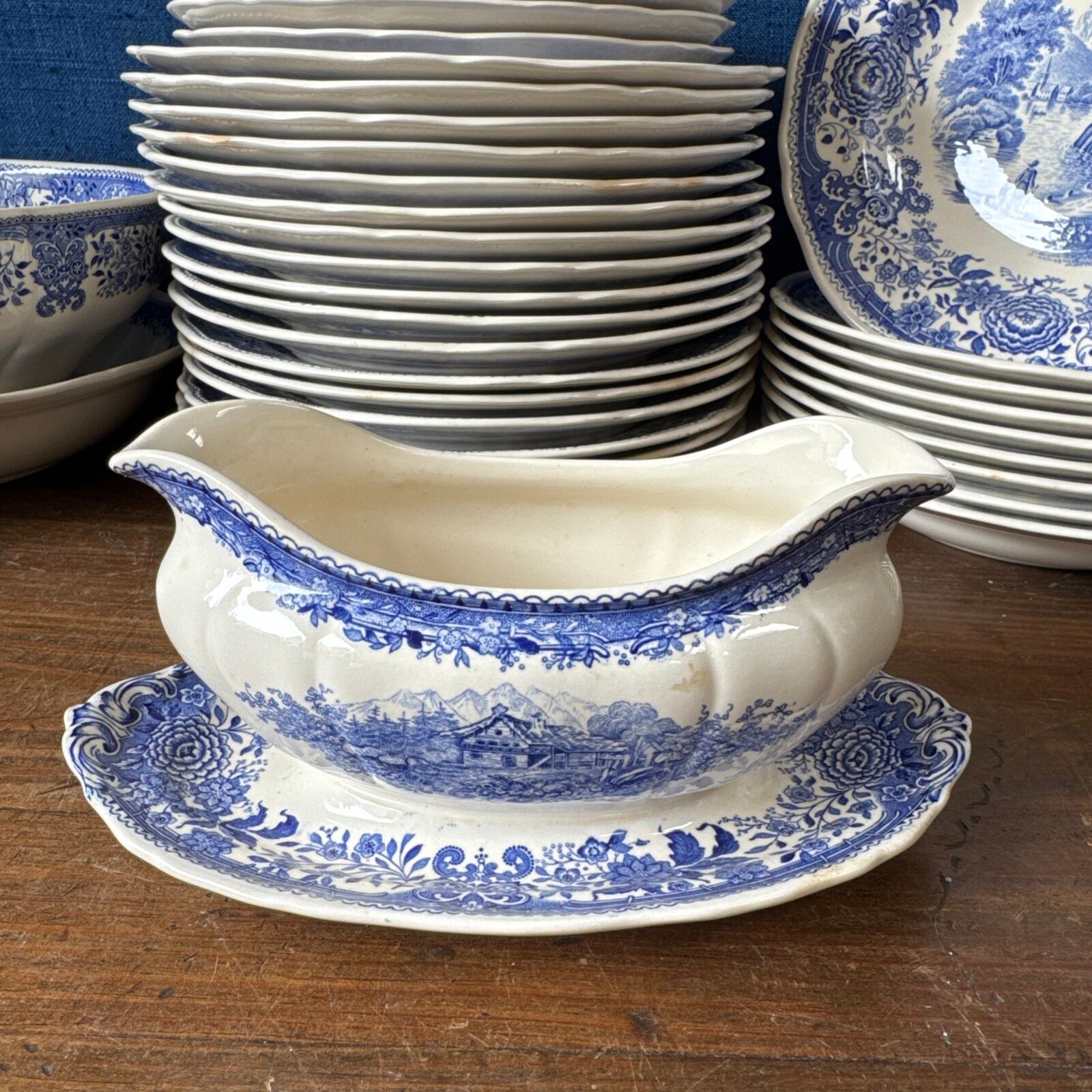 Service 51p. in earthenware Villeroy & Boch – model SAAR Burgenland