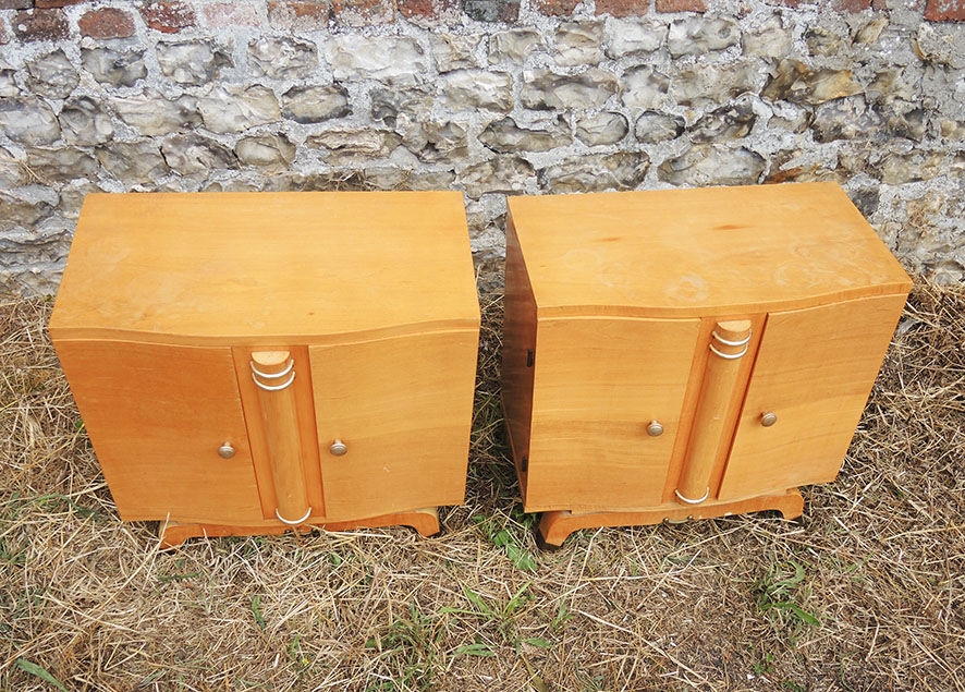 2 old bedsides table in blond wood